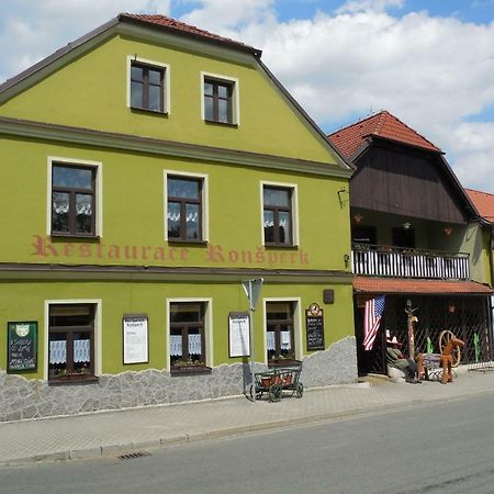 Ubytovani Ronsperk Pobezovice Luaran gambar